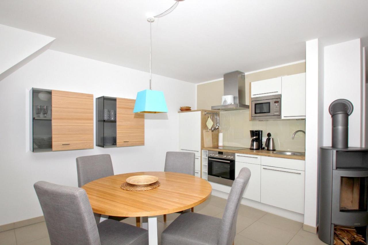 Strandnahe Fewo Mit Balkon, Gratis Nutzung Vom Ahoi Erlebnisbad Und Sauna In Sellin - Rex Rugia Fewo 30-6 Lobbe Habitación foto